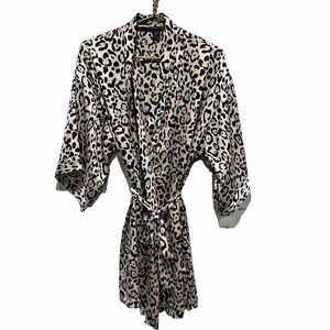Victoria’s Secret Size Medium Large Animal Print Pattern Short Robe Belt Cheetah